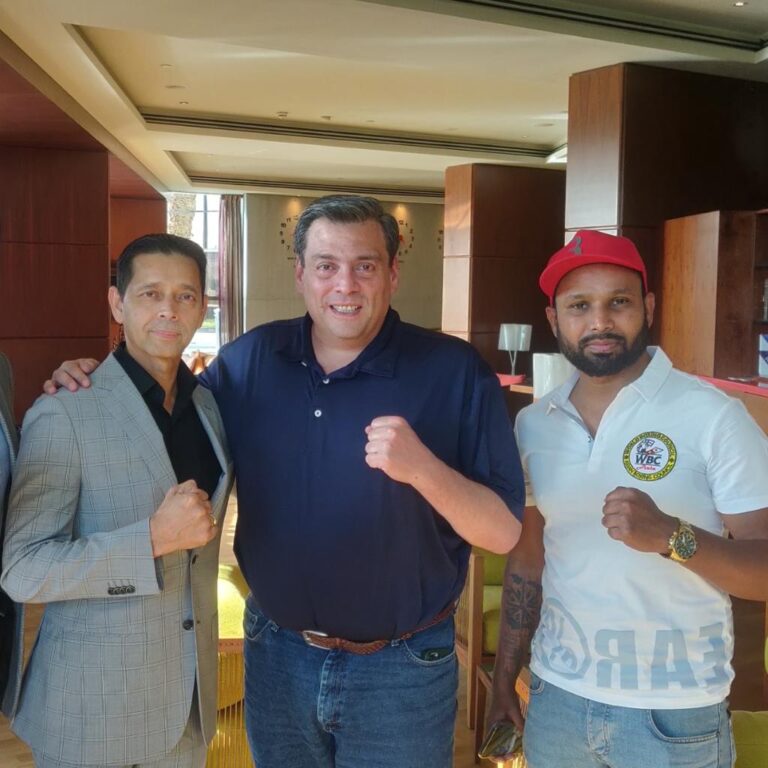 Dunstan Rozario & Roshan Nathanial with WBC President Mauricio Suleiman